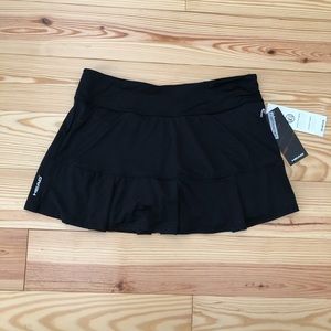 Black Head Tennis Skort Size L NWT